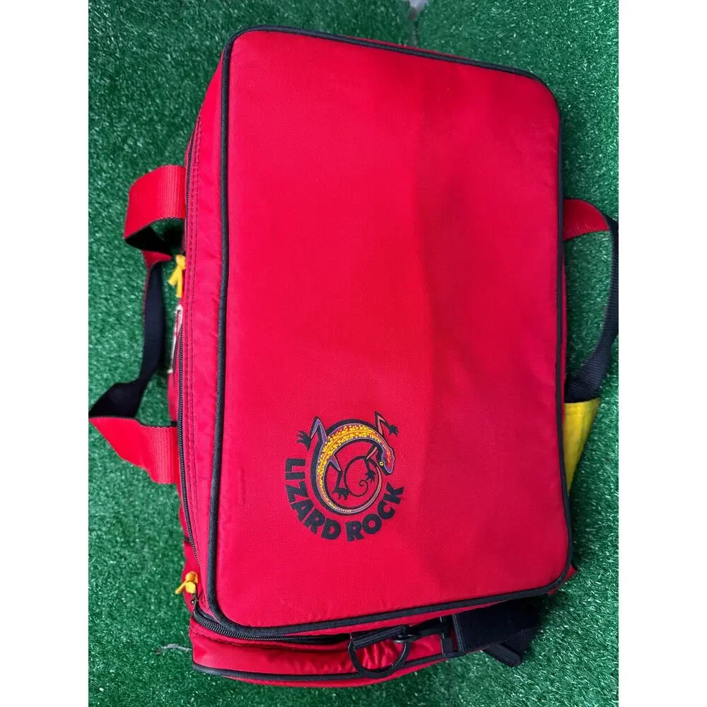 Vintage Marlboro Adventure Team Lizard Rock Cooler Bag Red Insulated Travel Tote